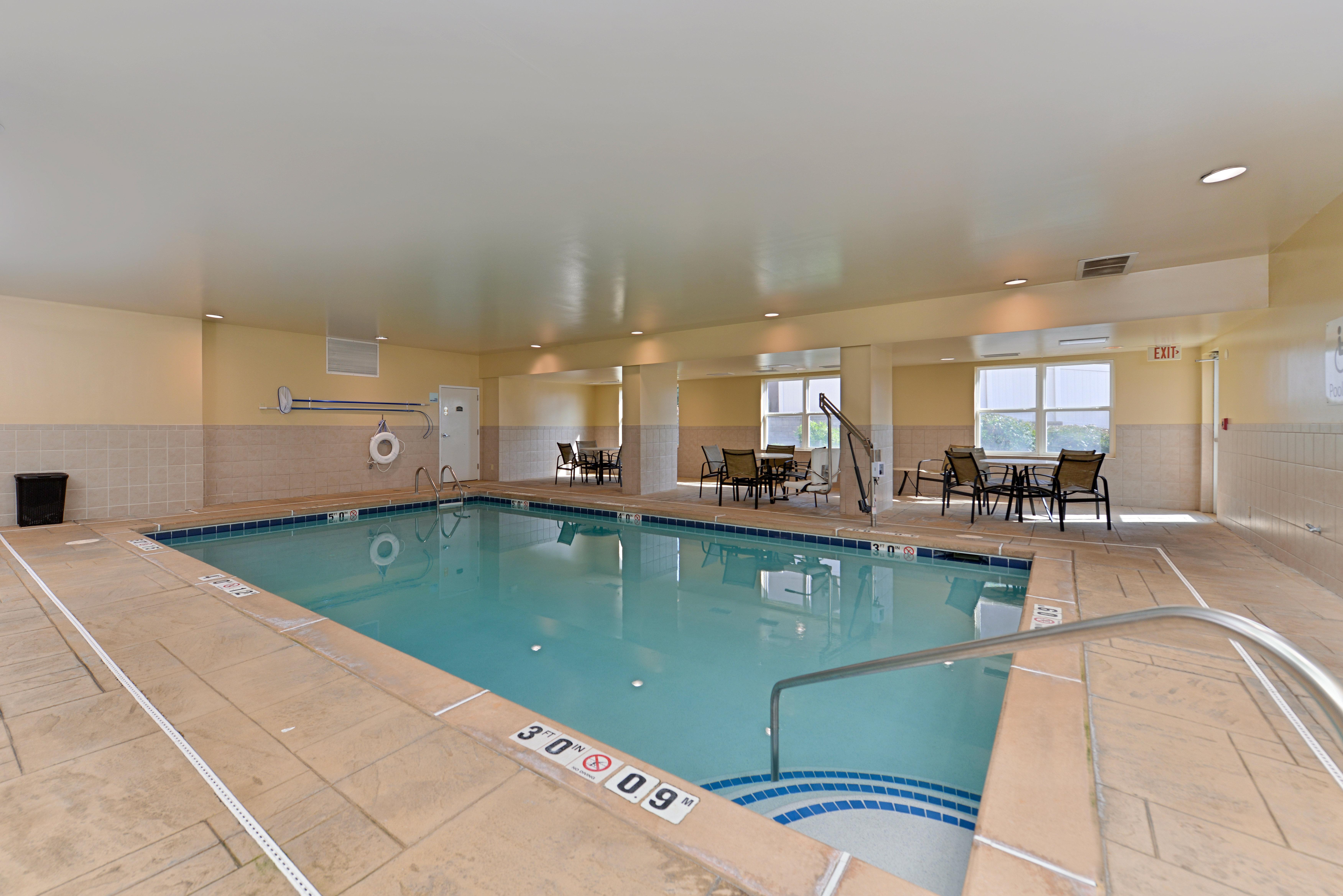 Holiday Inn Express Hotel & Suites St. Louis West-O'Fallon By Ihg Eksteriør billede