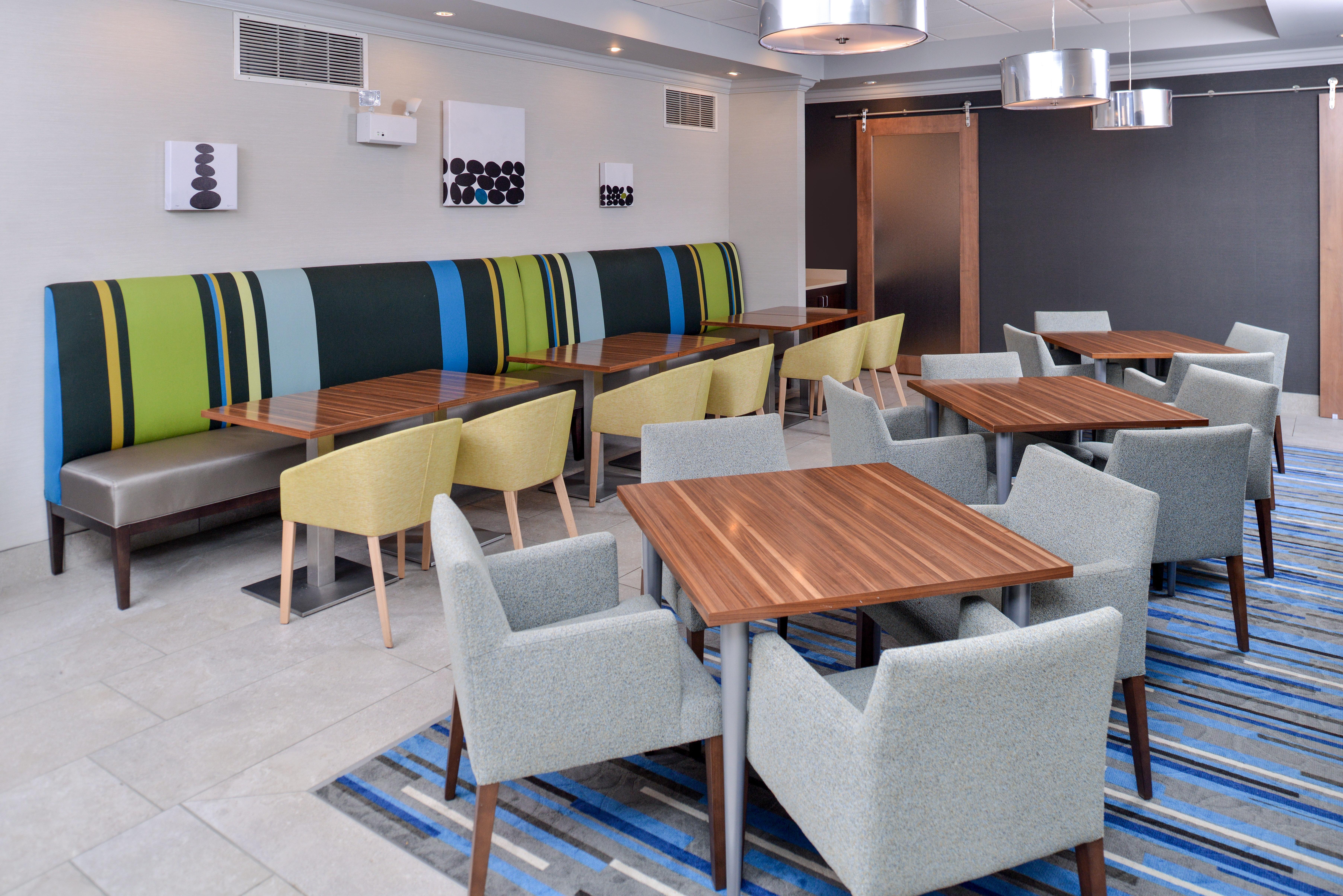 Holiday Inn Express Hotel & Suites St. Louis West-O'Fallon By Ihg Eksteriør billede